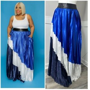 EIEN COLORBLOCK PLEATED MAXI SKIRT. NWOT- SIZE MEDIUM